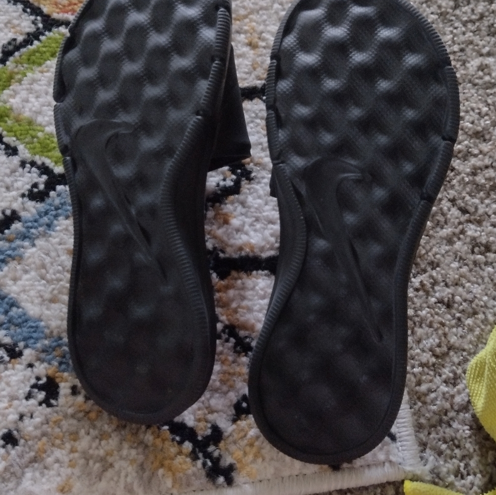 Gently Used Women's Nike Memory Foam Slides. - image 5